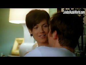 Zoe McLellan Cleavage , Kissing scene in Dirty Sexy Money (2007-2008) 20