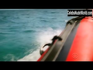 Candice Swanepoel bikini, thong scene in The Victoria's Secret Swim Special (2015-2016) 17