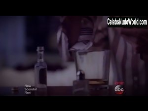 Ellen Pompeo Black Lingerie , Bouncing boobs scene in Grey's Anatomy (2005-2021) 1