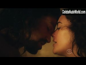 Cote de Pablo Sexy scene in The Dovekeepers (2015) 9