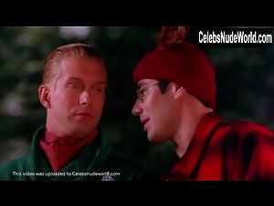 Alison Eastwood, Claudia Schiffer in Friends & Lovers (1999) 8