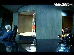 Cindy Margolis Sexy scene in Austin Powers: International Man of Mystery (1997) 1