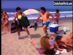 Cindy Margolis bikini, Sexy scene in Baywatch (1989-2003) 17