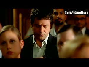 Ellen Pompeo Attractive,underclothing scene in Art Heist (2004) 10