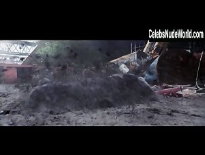 Gina Carano Sexy scene in Deadpool (2016) 20
