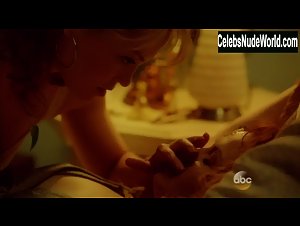 Erika Christensen, Heather Grace Hancock lesbian, Sexy scene in Wicked City (2015) 5