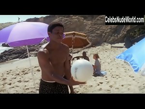 Rachael Leigh Cook, Tamara Mello, Gabrielle Union bikini, Sexy scene in She's All That (1999) 6