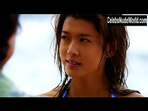 Grace Park bikini, Sexy scene in Hawaii Five-0 (2010-2020) 11