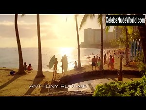 Grace Park Outdoor , Shower scene in Hawaii Five-0 (2010-2020) 1