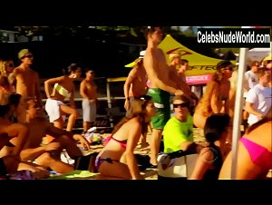 Grace Park Bouncing boobs , Cleavage scene in Hawaii Five-0 (2010-2020) 14