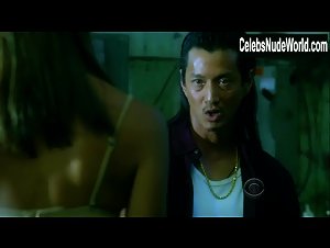 Grace Park underwear, Sexy scene in Hawaii Five-0 (2010-2020) 8