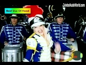 Gwen Stefani Sexy scene in Hollaback Girl (2005) 13