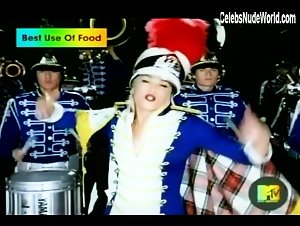 Gwen Stefani Sexy scene in Hollaback Girl (2005) 5