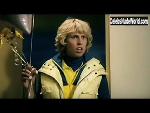 Jenna Fischer Sexy scene in Blades of Glory (2007) 16