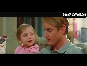 Jenna Fischer Sexy, bikini scene in Hall Pass (2011) 20