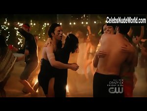 Jenna Dewan, Olena Medwid bikini, Sexy scene in No Tomorrow (2016-2017) 11