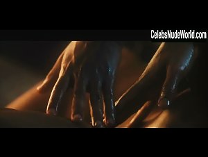 Jada Pinkett Nude, butt scene in Set It Off (1996) 3