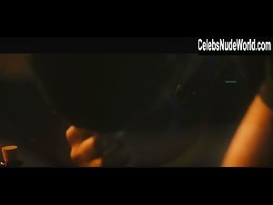 Jada Pinkett Nude, butt scene in Set It Off (1996) 8