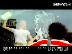Katie Downes Sexy scene in Deuce Bigalow: European Gigolo (2005) 18