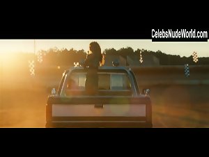 Julianne Hough underwear, Sexy scene in Footloose (2011) 1