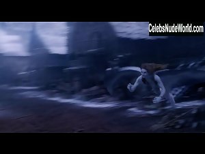 Josie Maran Sexy scene in Van Helsing (2004) 14