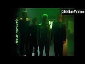 Jeri Ryan Posing , Sexy Butt scene in Star Trek: Voyager (1995-2001) 9