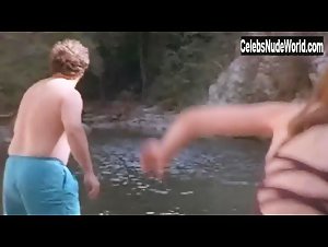 Jeri Ryan Sexy scene in The Last Man (2000) 1