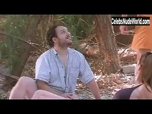 Jeri Ryan Brunette , Cleavage scene in The Last Man (2000) 13
