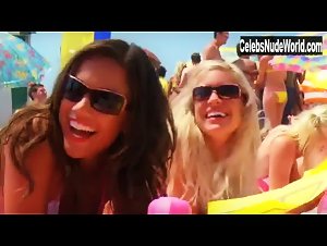 Kristin Cavallari, Sophie Monk, Amy Poehler, Jana Kramer Beach , Babes scene in Spring Breakdown (2009) 8