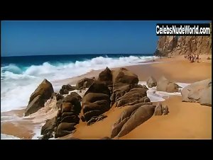 Kristin Cavallari bikini, Sexy scene in Laguna Beach (2004-2005) 2