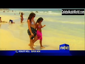 Kourtney Kardashian, Khloe Kardashian Sexy, bikini scene in Kourtney & Khloé Take Miami (2009-2013) 16