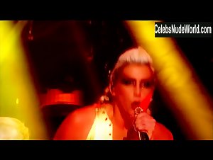 Kesha Rose Sebert bush, Nude scene in The Graham Norton Show (2012-2016) 15