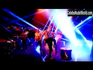 Kesha Rose Sebert bush, Nude scene in The Graham Norton Show (2012-2016) 3