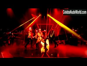 Kesha Rose Sebert bush, Nude scene in The Graham Norton Show (2012-2016) 9
