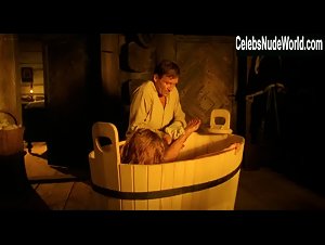 Anna Geislerova in Zelary (2003) 10