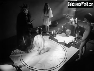 Maxine Sanders in Legend of the Witches (documentary) (1970) 17