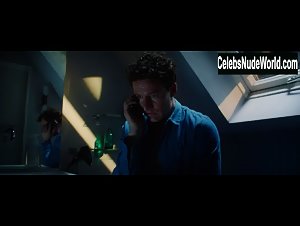 Claudia Eisinger in Gut gegen Nordwind (2019) 16