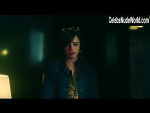 Loana Ruiz in Monzon (series) (2019) 4
