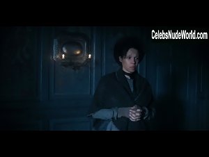 Vinette Robinson in A Christmas Carol (2019) 1