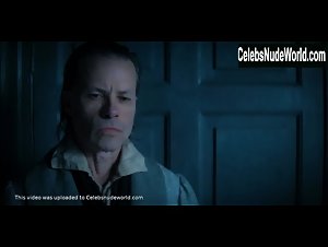 Vinette Robinson in A Christmas Carol (2019) 20
