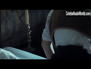 Joana Coelho in Madre Paula (series) (2017) 13