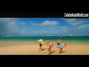 Lorraine Nicholson Wet , Beach scene in Soul Surfer (2011) 13