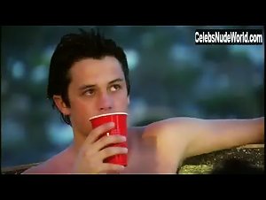 Lauren Conrad Tell Blonde , Bouncing boobs scene in Laguna Beach (2004-2005) 10