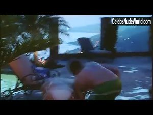 Lauren Conrad Tell Blonde , Bouncing boobs scene in Laguna Beach (2004-2005) 14