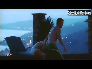 Lauren Conrad Tell Blonde , Bouncing boobs scene in Laguna Beach (2004-2005) 20