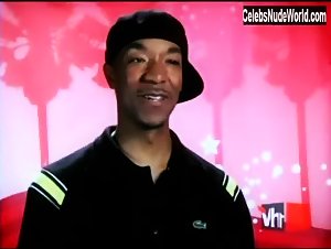Lil' Kim Nude, breasts scene in VH1's 100 Greatest Red Carpet Moments (2004) 4