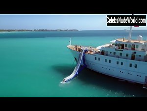 Lil' Kim, Tiffany Panhilason, B. Simone, Vena "Pretty Vee" Excell in Girls Cruise (2019) 18