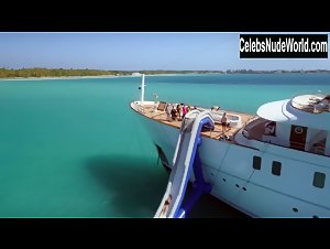 Lil' Kim, Tiffany Panhilason, B. Simone, Vena "Pretty Vee" Excell in Girls Cruise (2019) 6