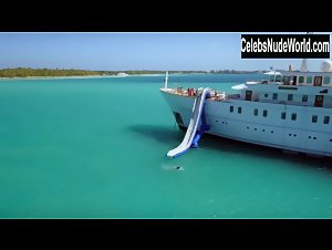 Lil' Kim, Tiffany Panhilason, B. Simone, Vena "Pretty Vee" Excell in Girls Cruise (2019) 8