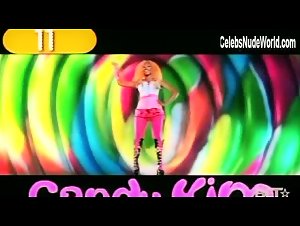 Lil' Kim Sexy scene in How Many Licks (2001) 8
